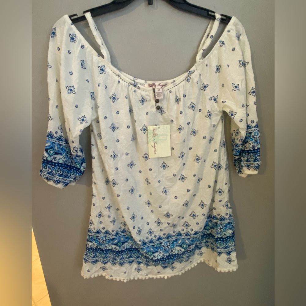 Inspire blue and white boho cold shoulder shirt NWT